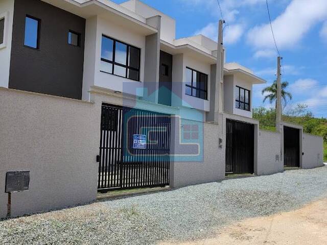 Sobrado para Venda em Barra Velha - 2
