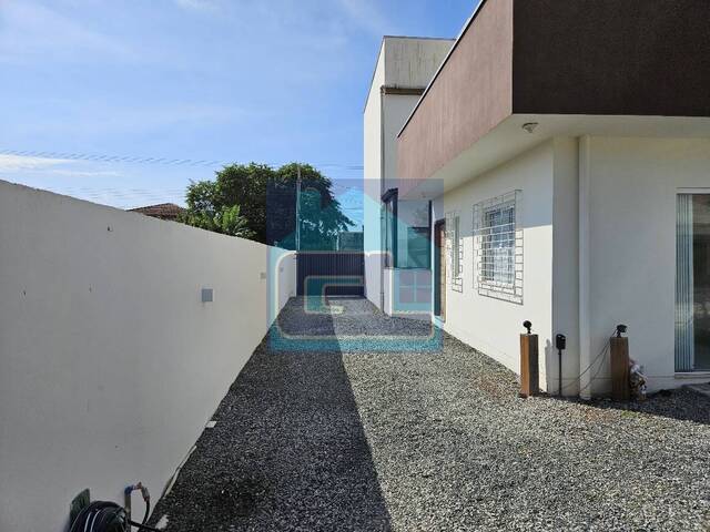 #65 - Casa para Venda em Barra Velha - SC