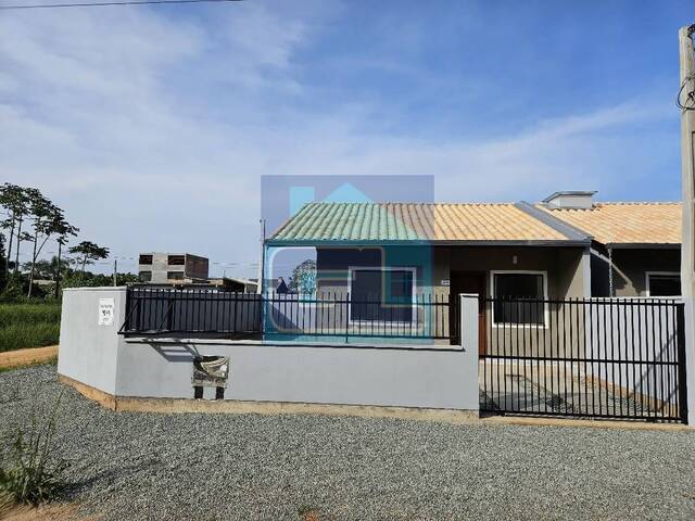 #67 - Casa para Venda em Barra Velha - SC