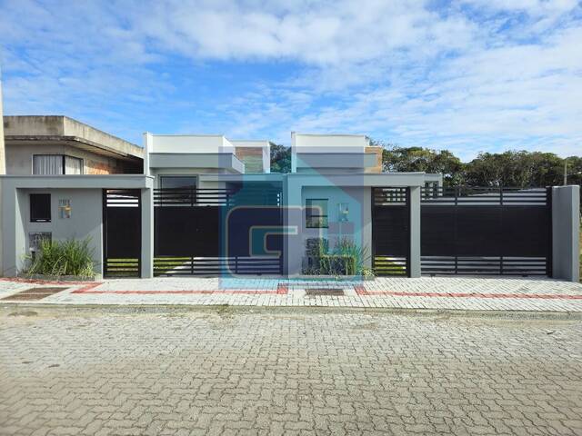 #69 - Casa para Venda em Barra Velha - SC
